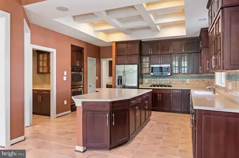 19244 Fuller Heights Rd, Triangle, VA 22172 photo 8