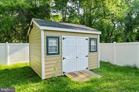 19244 Fuller Heights Rd, Triangle, VA 22172 photo 39