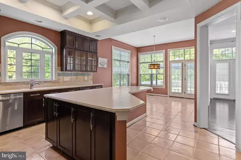 19244 Fuller Heights Rd, Triangle, VA 22172 photo 9