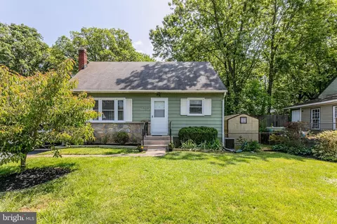 13007 Forest Glen Rd, Woodbridge, VA 22191