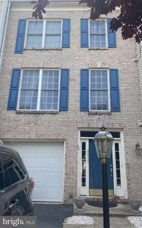 8917 Benchmark Ln, Bristow, VA 20136