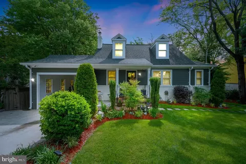 13415 Pinetree Dr, Woodbridge, VA 22191