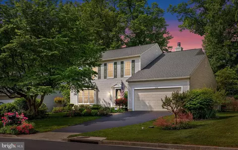 13176 Oak Farm Dr, Woodbridge, VA 22192