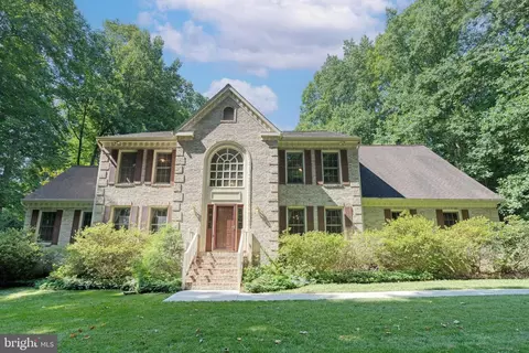 10346 Bear Creek Dr, Manassas, VA 20111