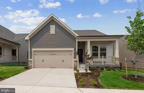 6728 Azalea Garden Ln, Haymarket, VA 20169