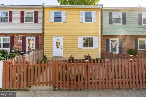 3035 Sigel Ct, Dumfries, VA 22026