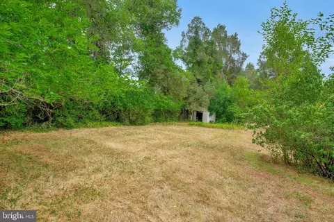8320 Rolling Rd, Manassas, VA 20110 photo 28