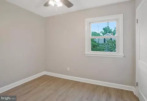 8320 Rolling Rd, Manassas, VA 20110 photo 14
