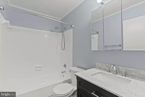 15227 Holleyside Dr, Dumfries, VA 22025 photo 29