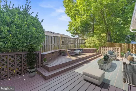 15227 Holleyside Dr, Dumfries, VA 22025 photo 28