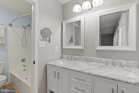 15227 Holleyside Dr, Dumfries, VA 22025 photo 45