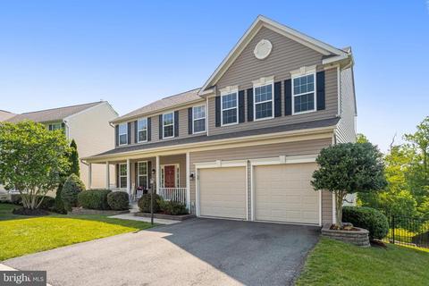 3112 Eagle Ridge Dr, Woodbridge, VA 22191
