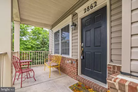 2862 Chinkapin Oak Ln, Woodbridge, VA 22191