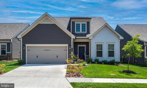 6684 Petunia Ter, Haymarket, VA 20169