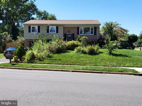 4950 Klein Ct, Woodbridge, VA 22193