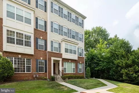 6163 Aster Haven Cir #64, Haymarket, VA 20169