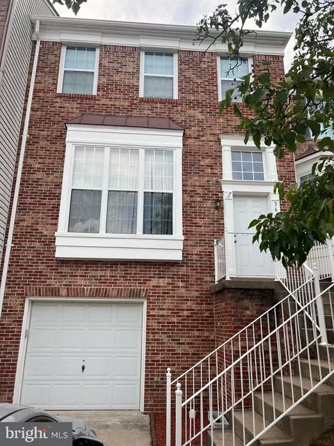 3648 Bracknell Dr, Woodbridge, VA 22192