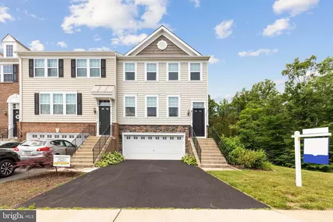 16604 Danridge Manor Dr, Woodbridge, VA 22191