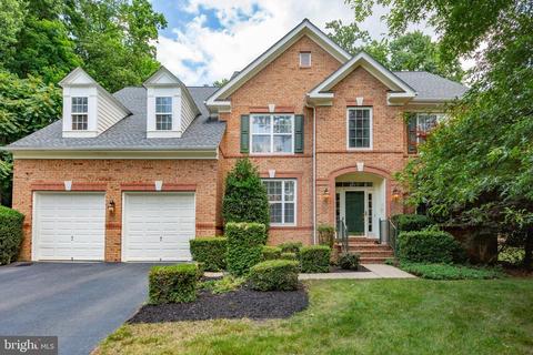16805 Tidewater Ct, Woodbridge, VA 22191