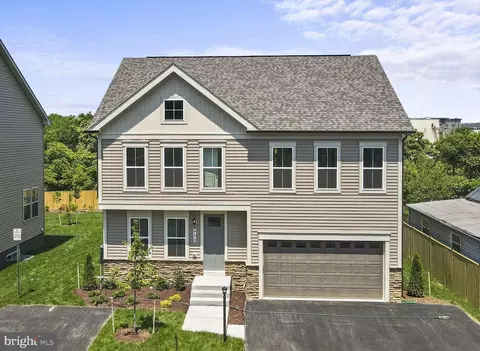 950 Belmont Heights Way, Woodbridge, VA 22191