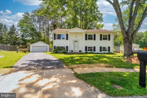 14113 Maverick Ct, Woodbridge, VA 22193