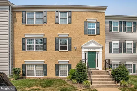 12197 Chaucer Ln #12197, Woodbridge, VA 22192