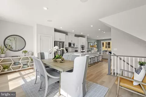 10630 Sheffield Glen Ln, Manassas, VA 20112