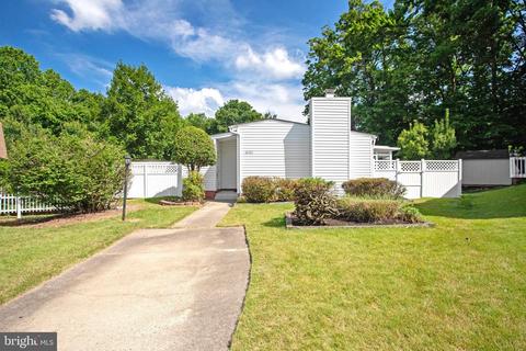 12703 Kingsbury Ct, Woodbridge, VA 22192