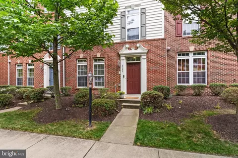 2132 Abbottsbury Way, Woodbridge, VA 22191