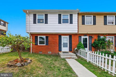 1719 Fort Henry Ct, Dumfries, VA 22026