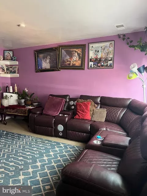 7617 Stuart Ct, Manassas, VA 20111 photo 6