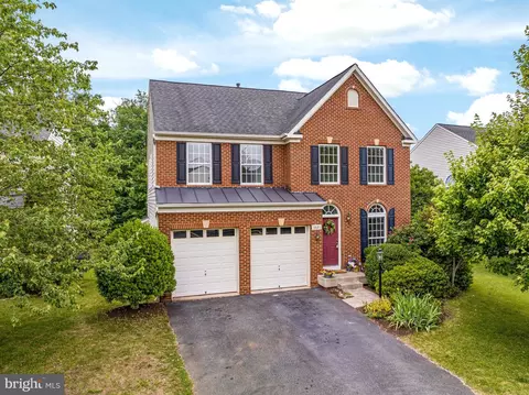 5521 Altenbury Loop, Gainesville, VA 20155