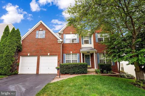 5372 Gunston Hall Dr, Woodbridge, VA 22193