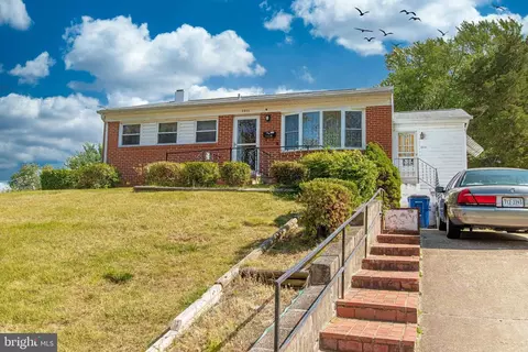 2011 York Dr, Woodbridge, VA 22191