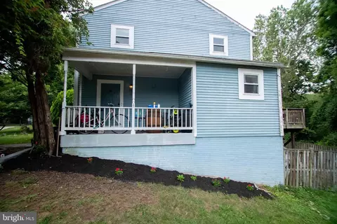 15253 Valley Stream Dr, Woodbridge, VA 22191