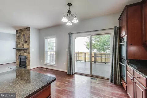 18542 Quantico Gateway Dr, Triangle, VA 22172 photo 11