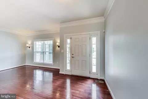 18542 Quantico Gateway Dr, Triangle, VA 22172 photo 7