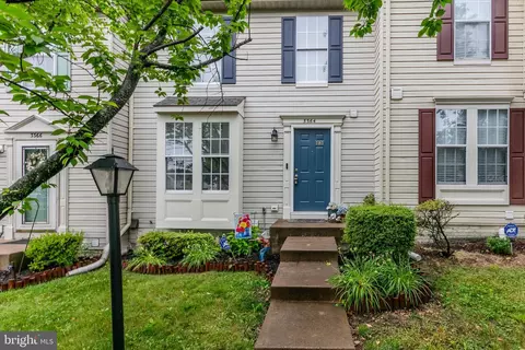 3364 Canton Ct, Dumfries, VA 22026
