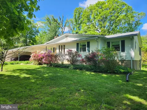 9510 Silas Dr, Nokesville, VA 20181