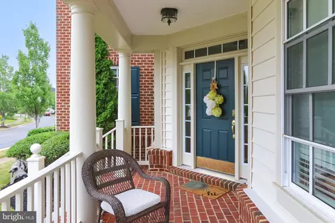 11713 Robert E Lee Dr, Bristow, VA 20136 photo 2
