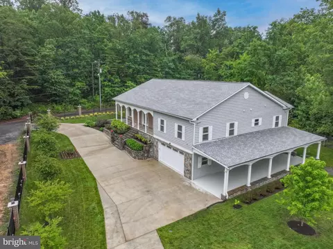 7330 Carver Rd, Gainesville, VA 20155 photo 4