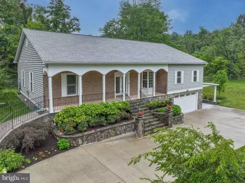 7330 Carver Rd, Gainesville, VA 20155 photo 3