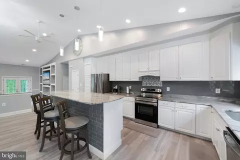 7330 Carver Rd, Gainesville, VA 20155 photo 16