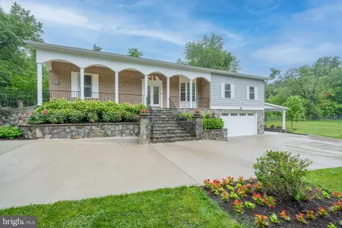 7330 Carver Rd, Gainesville, VA 20155 photo 2