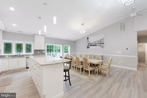 7330 Carver Rd, Gainesville, VA 20155 photo 13