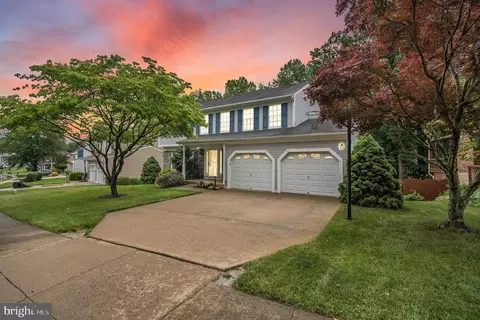 4469 Edsall Dr, Woodbridge, VA 22193