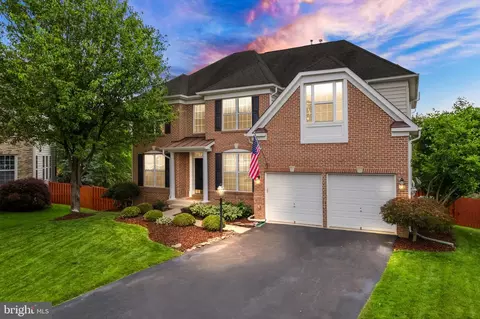 13701 Chardonnay Pl, Bristow, VA 20136