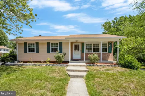12801 Longfellow Ct, Woodbridge, VA 22192
