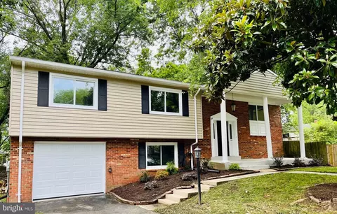 4885 Kilby Ct, Woodbridge, VA 22193