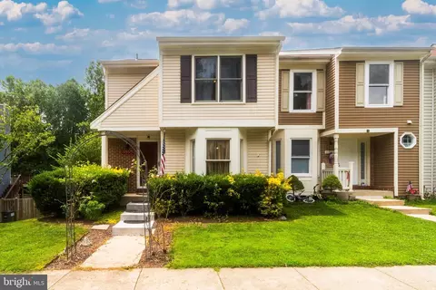 11550 Hill Meade Ln, Woodbridge, VA 22192